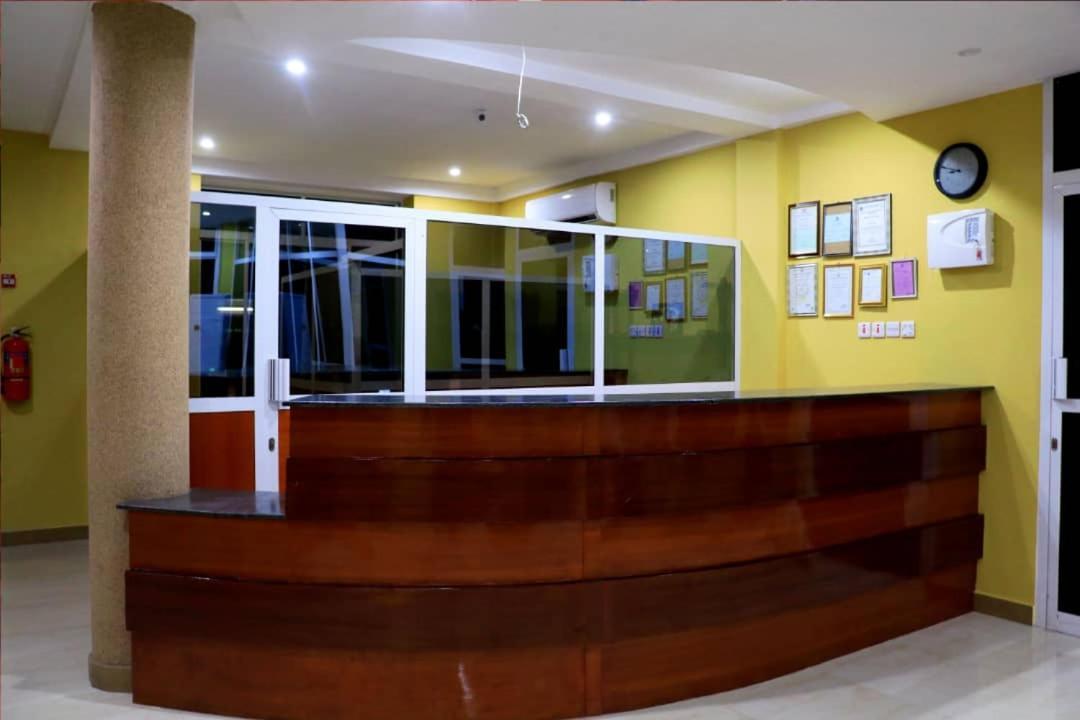 Dolphin Hotel Tanga Exterior foto